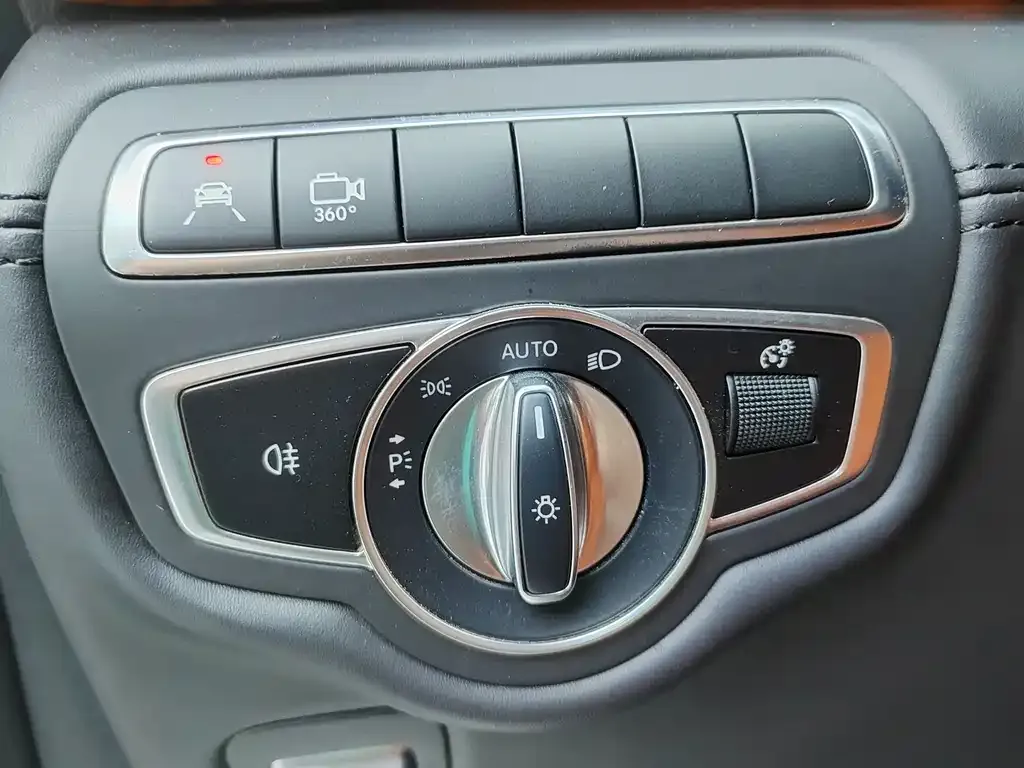 Mercedes-Benz V-Class 2024 из CN, фото 8