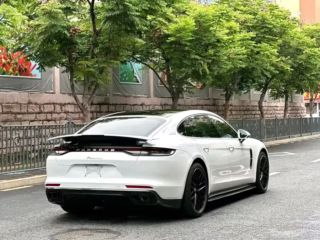 Porsche Panamera — фото 10