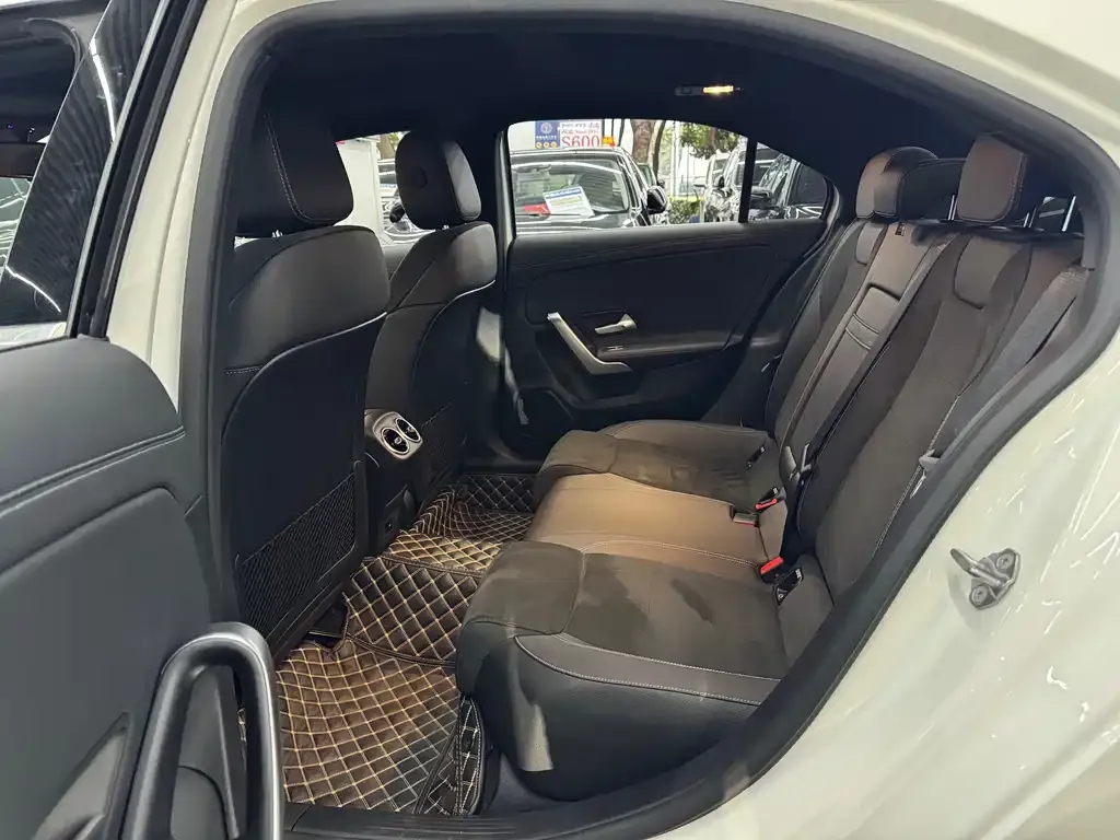 Mercedes-Benz A-Class 2022 из CN, фото 3