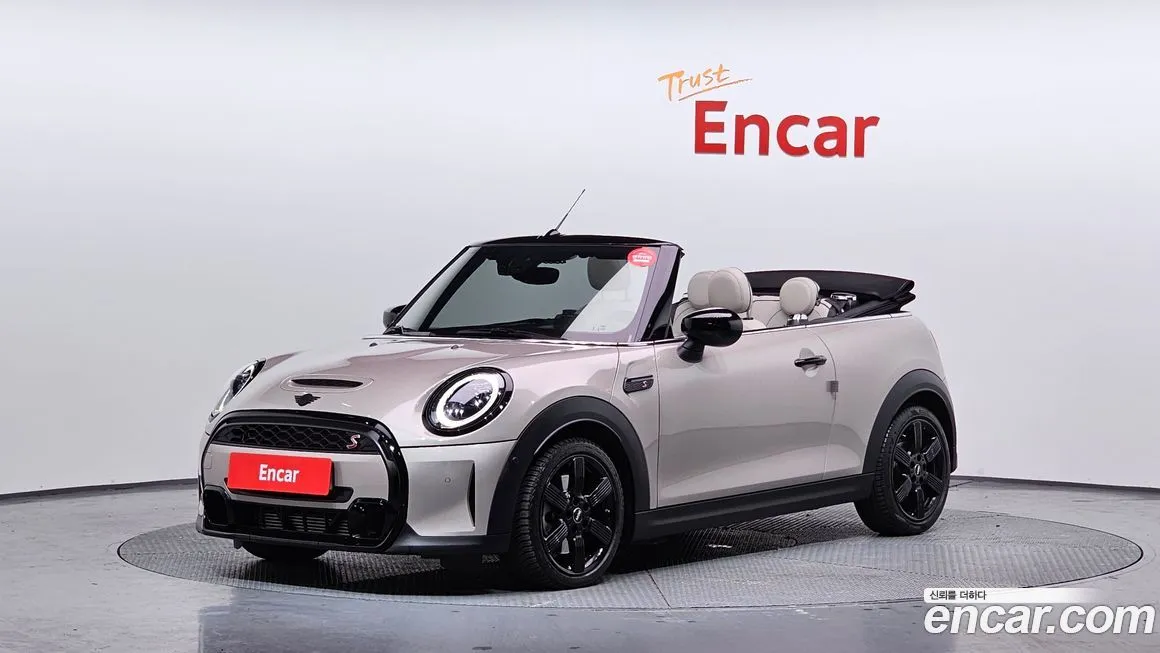Mini Cooper Convertible 2023 из KR, фото 1