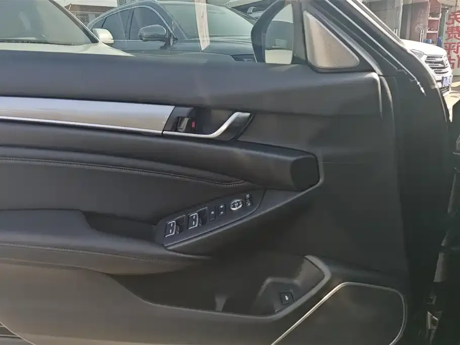 Honda Accord 2023 из CN, фото 4