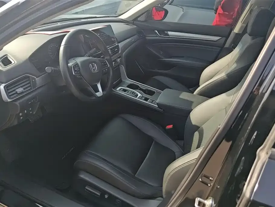 Honda Accord 2023 из CN, фото 3