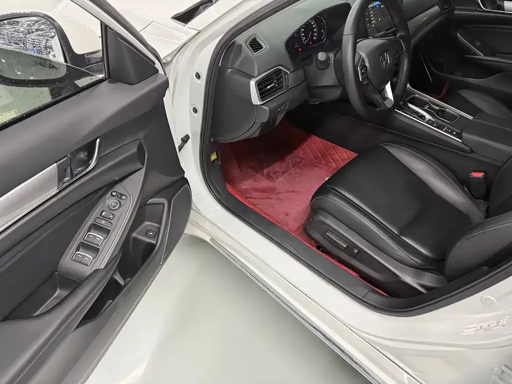 Honda Accord — фото 6