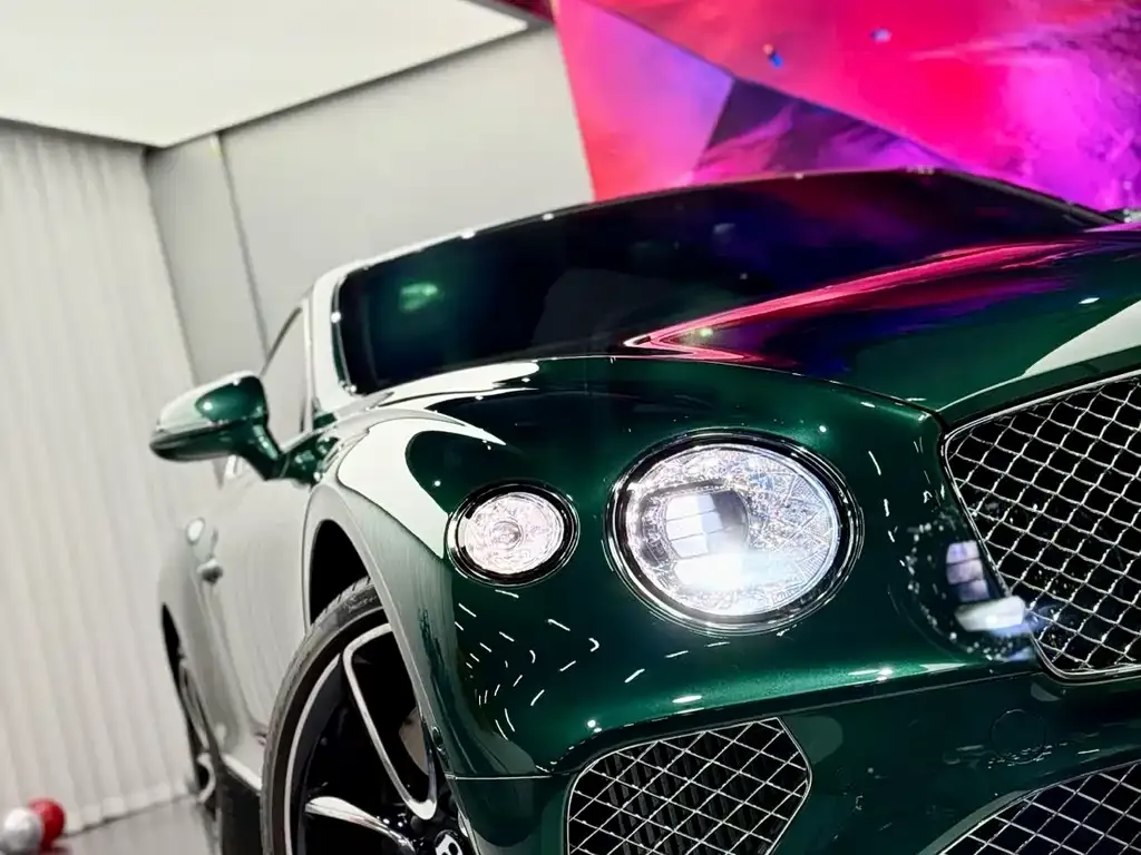 Bentley Continental 2021 из CN, фото 3