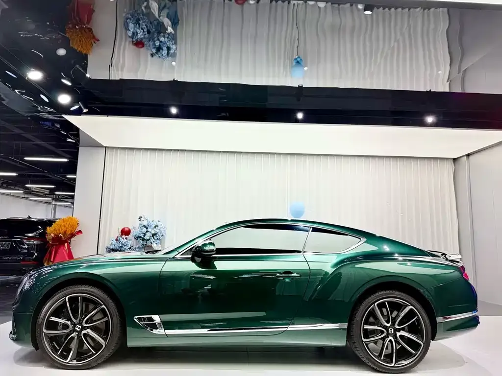 Bentley Continental 2021 из CN, фото 8