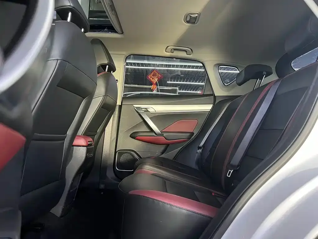 Geely Binyue 2022 из CN, фото 3