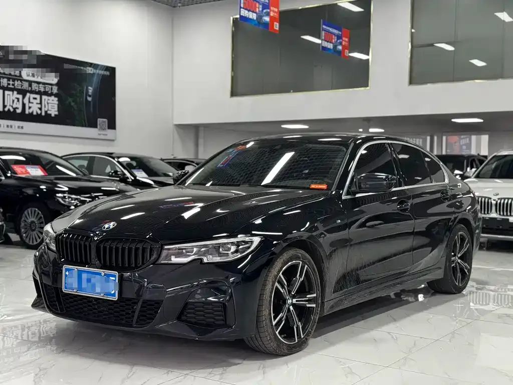 BMW 3 Series 2021 из CN, фото 1