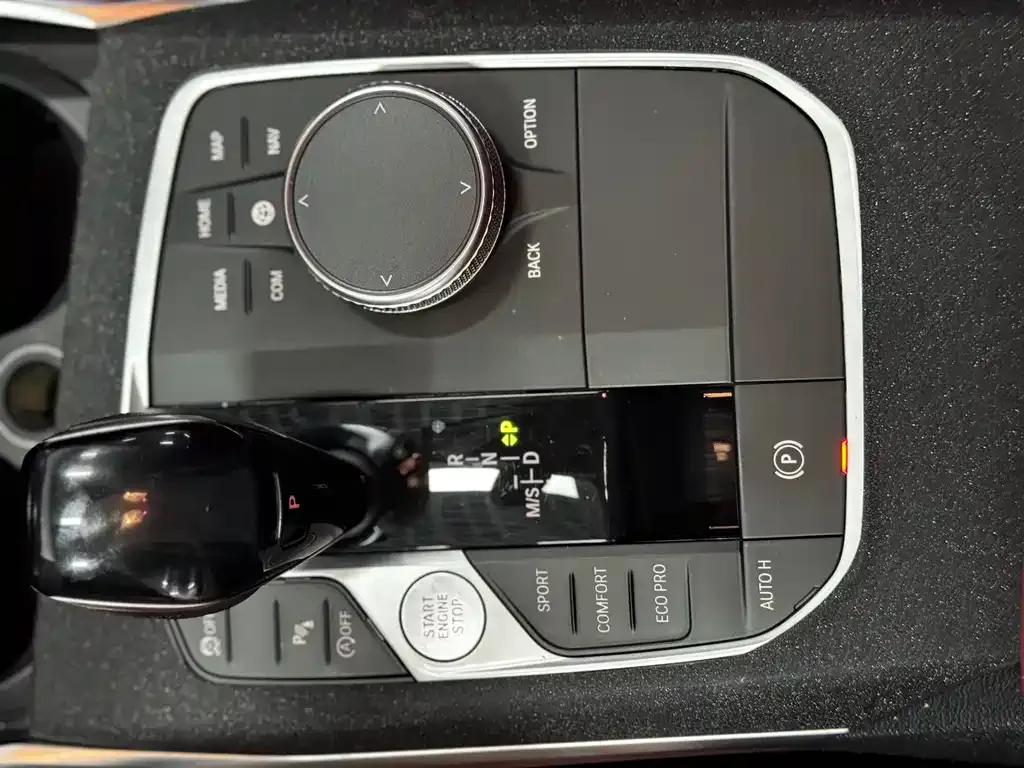 BMW 3 Series 2021 из CN, фото 9