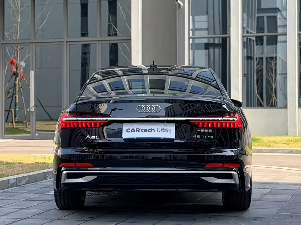 Audi A6L 2025 из CN, фото 5