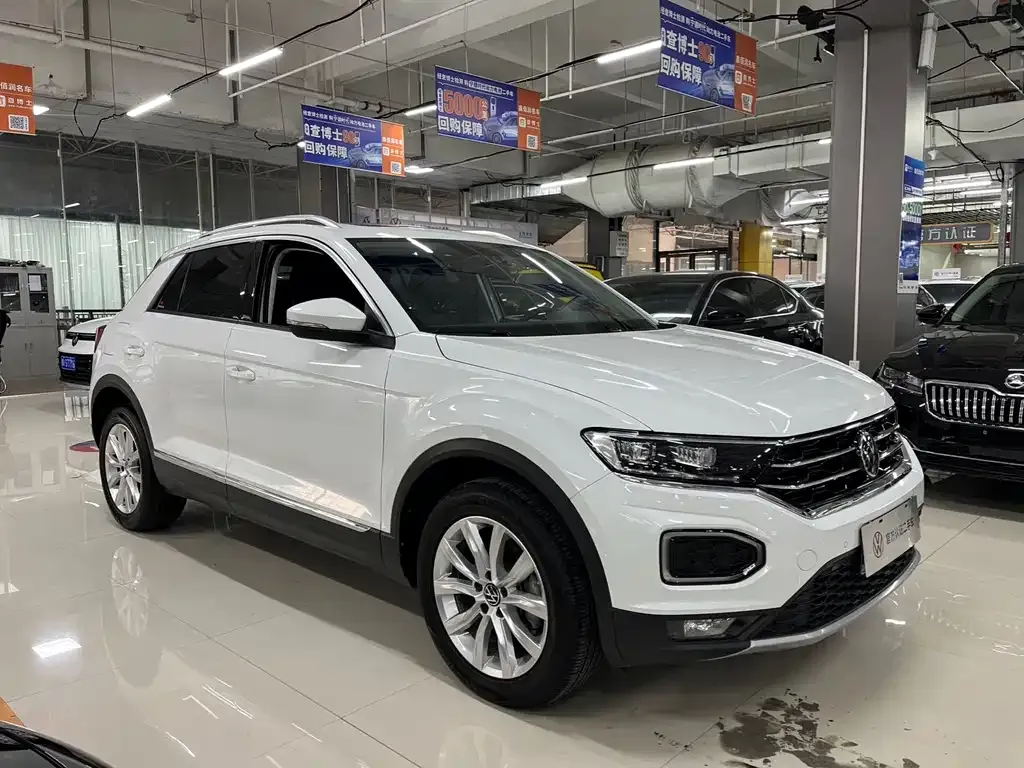 Volkswagen T-Roc 2023 из CN, фото 2