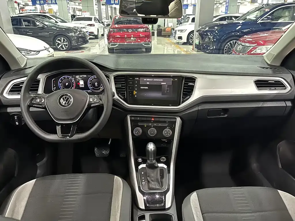 Volkswagen T-Roc 2023 из CN, фото 10