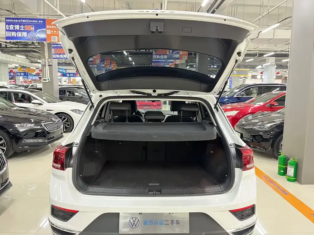 Volkswagen T-Roc 2023 из CN, фото 7
