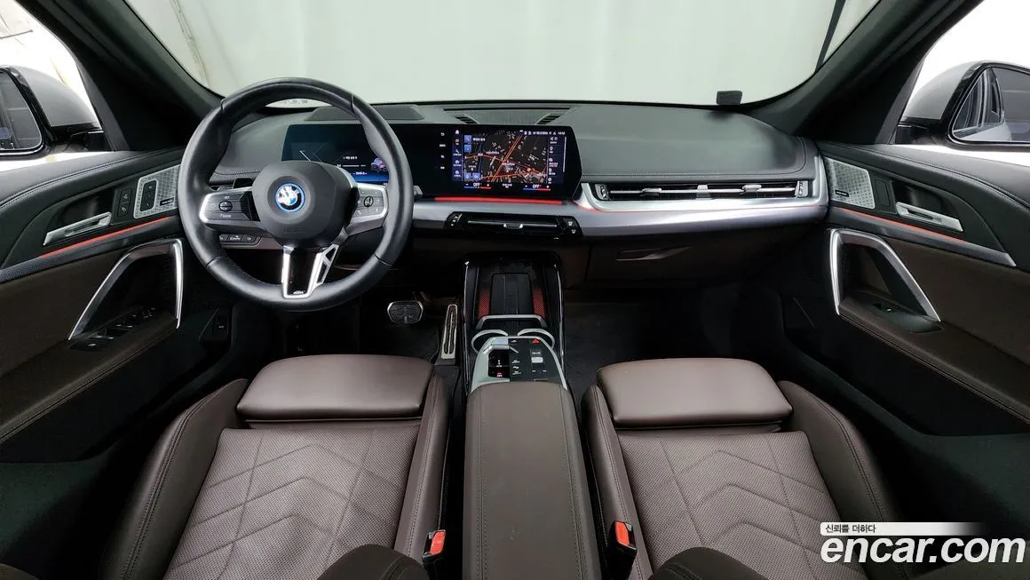 BMW iX1 2024 из KR, фото 10