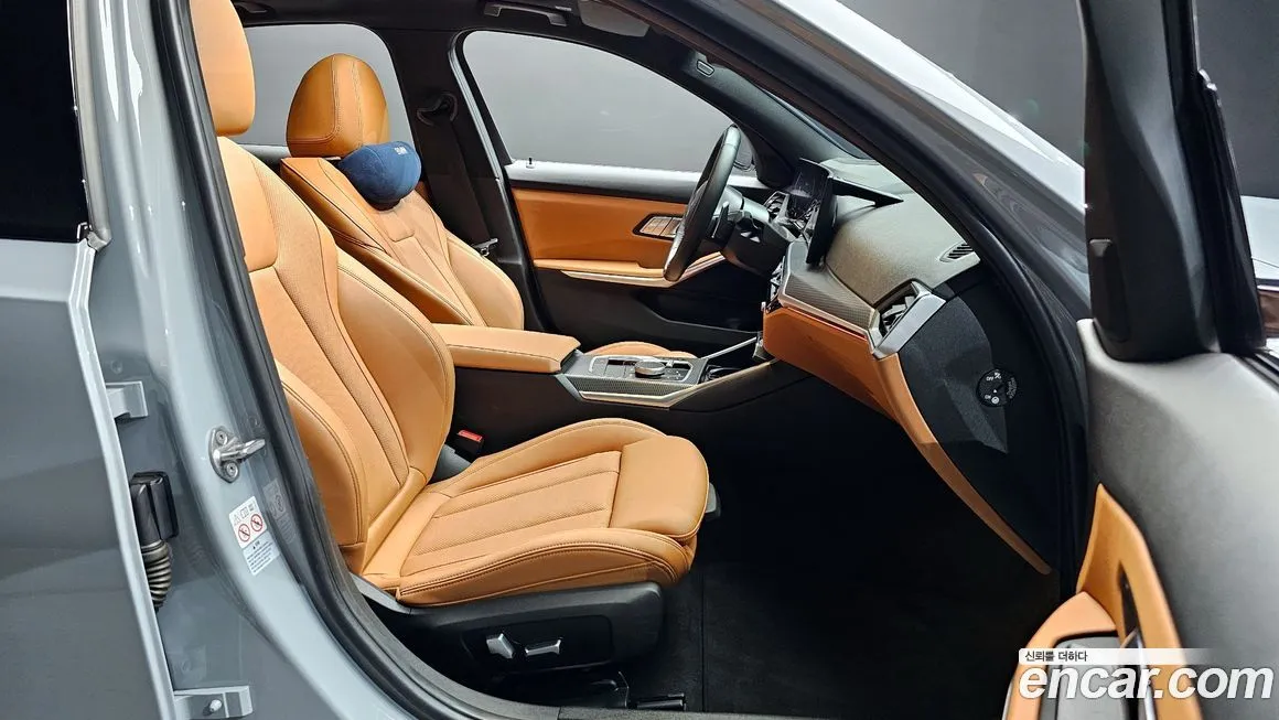 BMW 3-Series 2023 из KR, фото 3