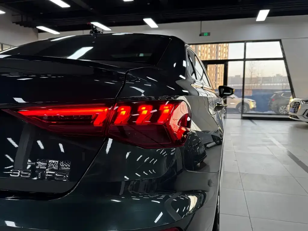 Audi A3 2023 из CN, фото 7