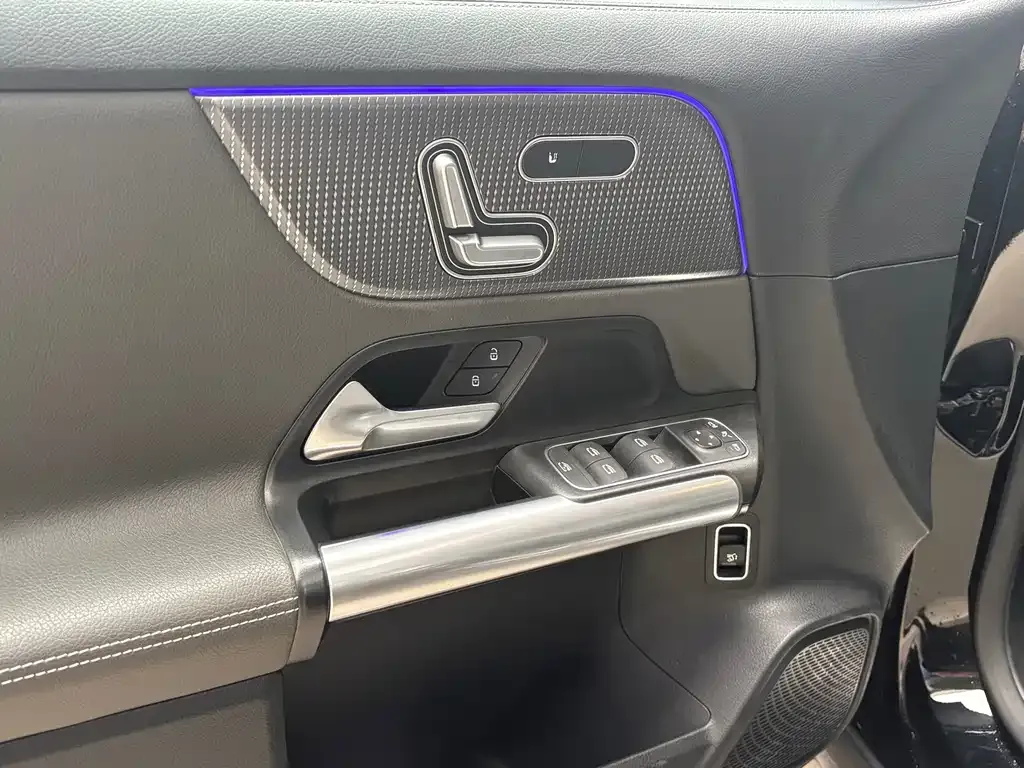 Mercedes-Benz EQA 2023 из CN, фото 2