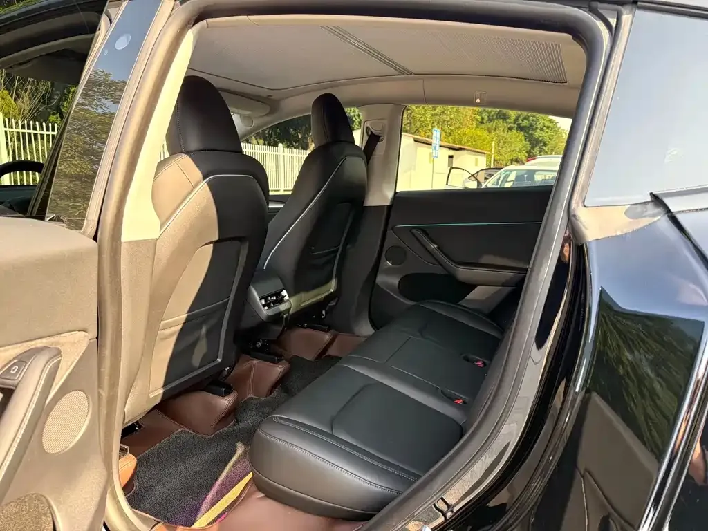 Tesla Model Y 2022 из CN, фото 3