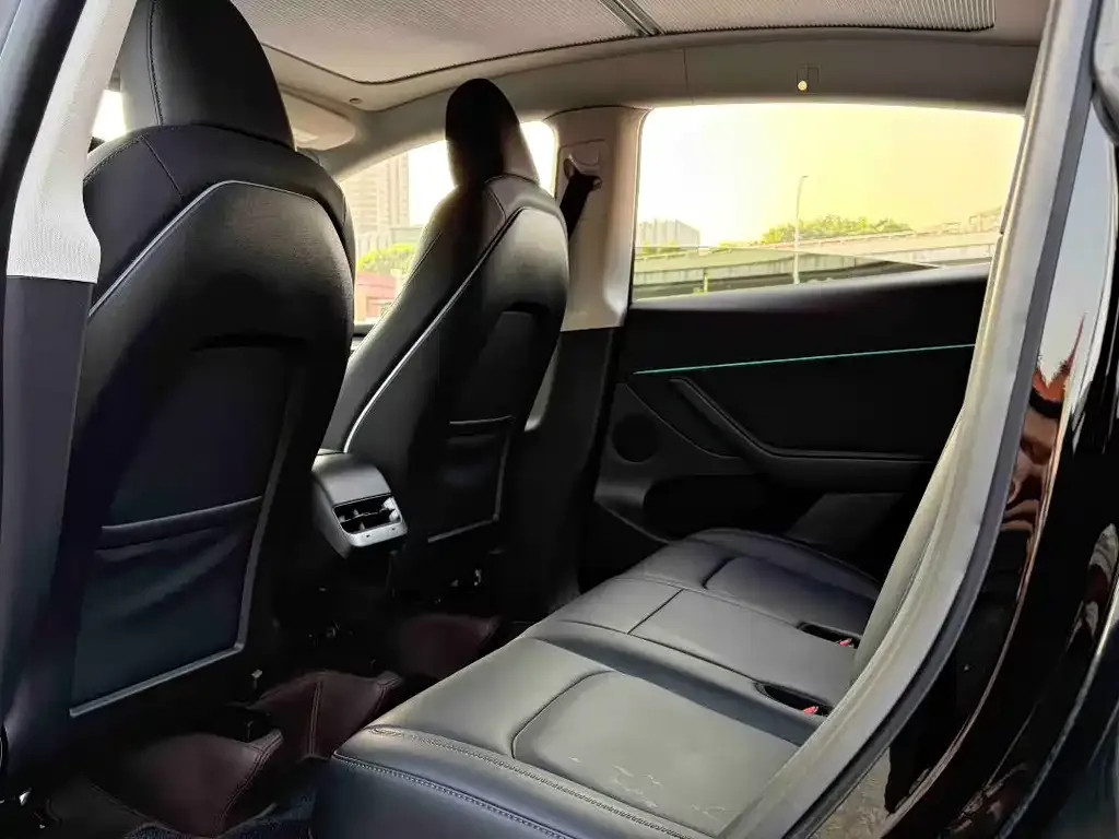 Tesla Model Y 2022 из CN, фото 6