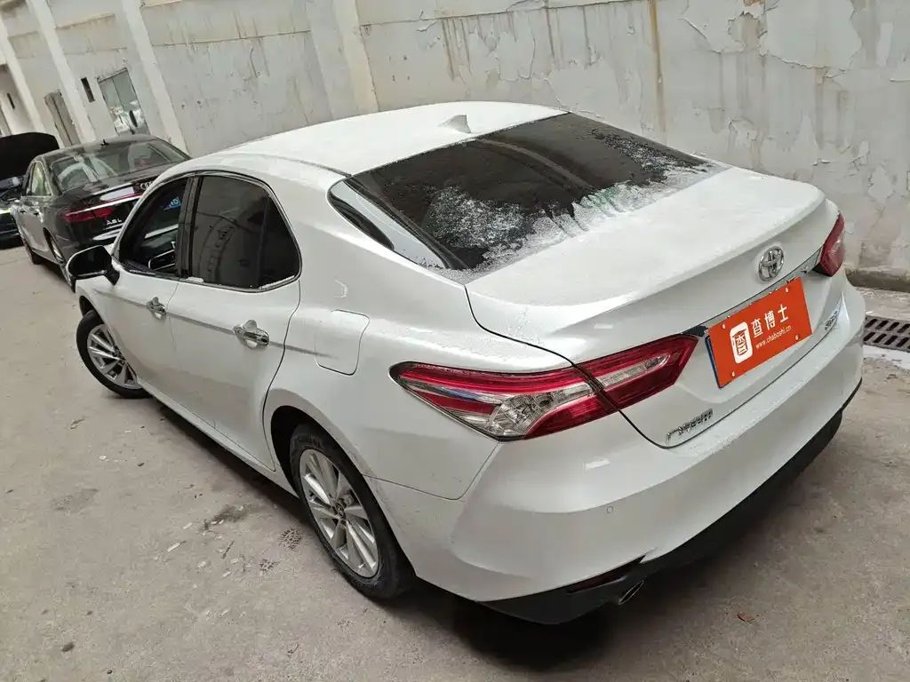 Toyota Camry 2022 из CN, фото 8