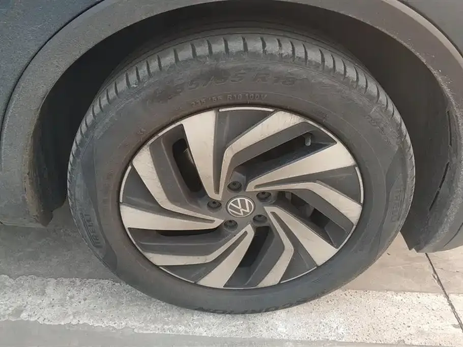 Volkswagen Tiguan L 2022 из CN, фото 2