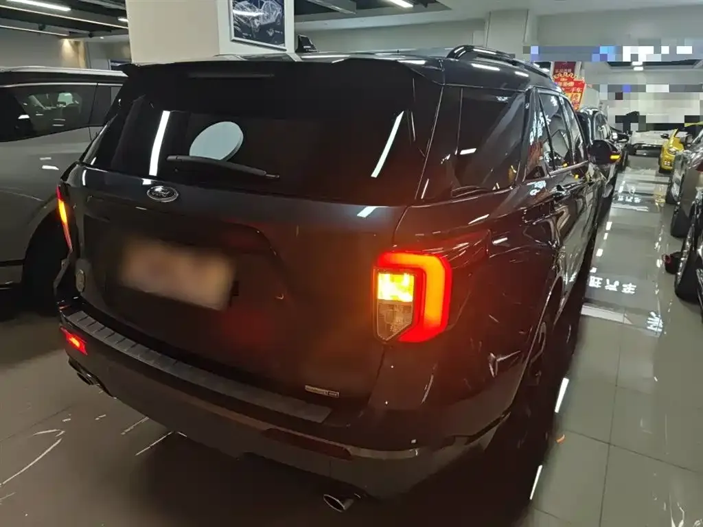 Ford Explorer 2022 из CN, фото 8