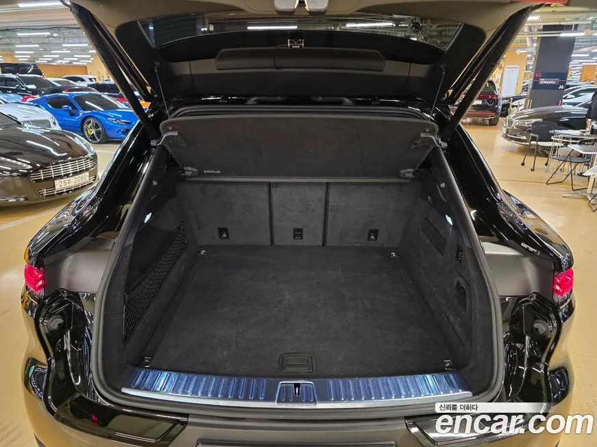 Porsche Cayenne 2024 из KR, фото 7