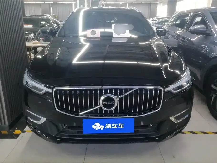 Volvo XC60 — фото 9