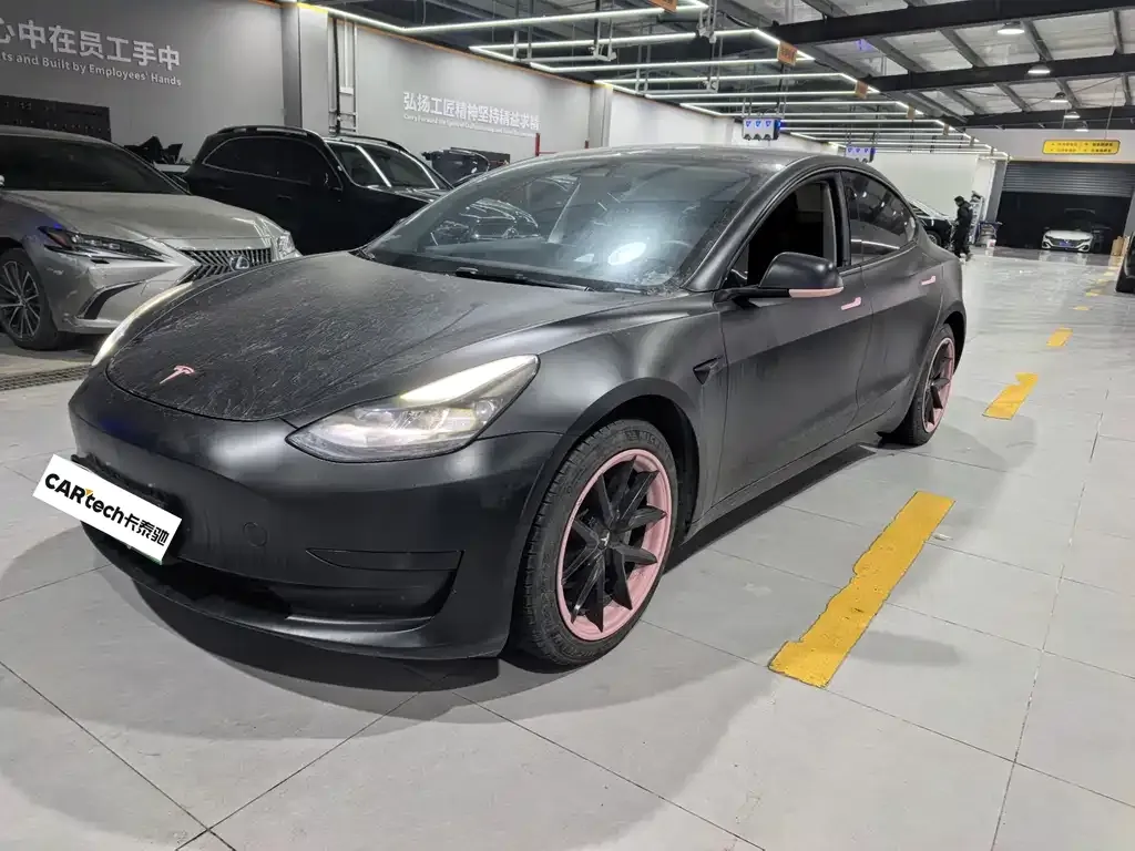 Tesla Model 3 — фото 5