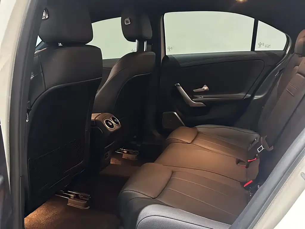 Mercedes-Benz A-Class 2022 из CN, фото 2