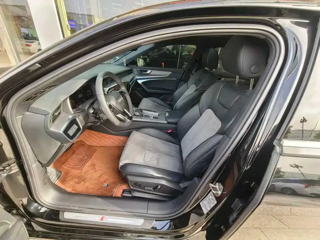 Audi A6L 2022 из CN, фото 5