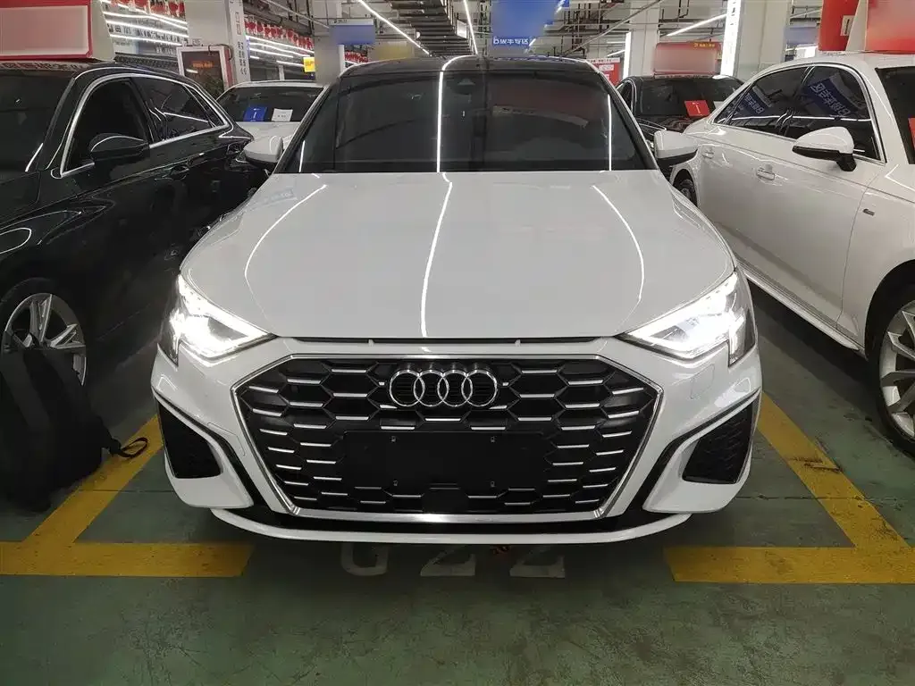 Audi A3 2023 из CN, фото 7