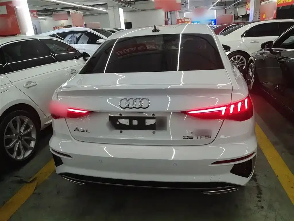 Audi A3 2023 из CN, фото 10