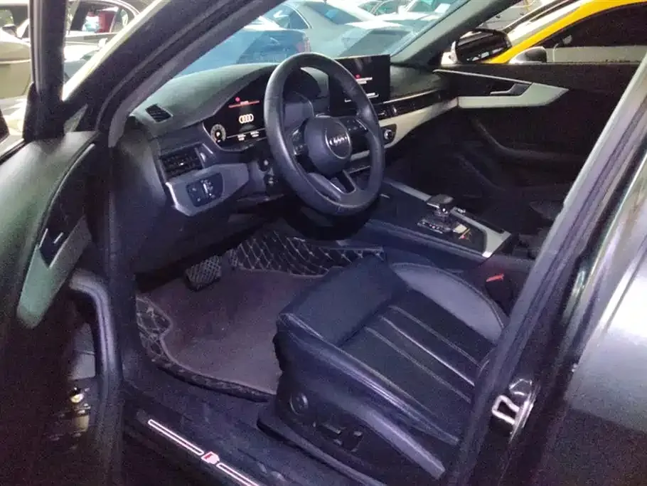 Audi A4L 2021 из CN, фото 6