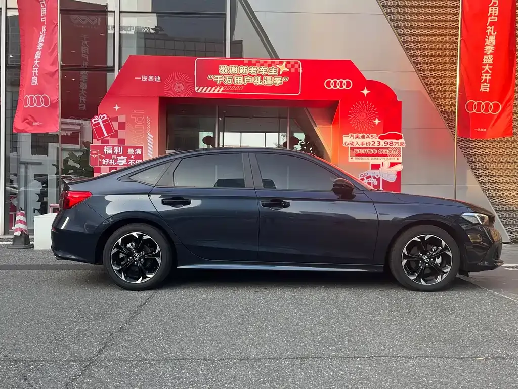 Honda Civic — фото 10