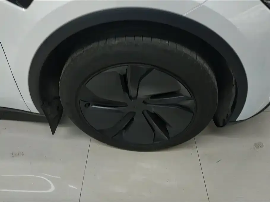 Tesla Model Y 2025 из CN, фото 8