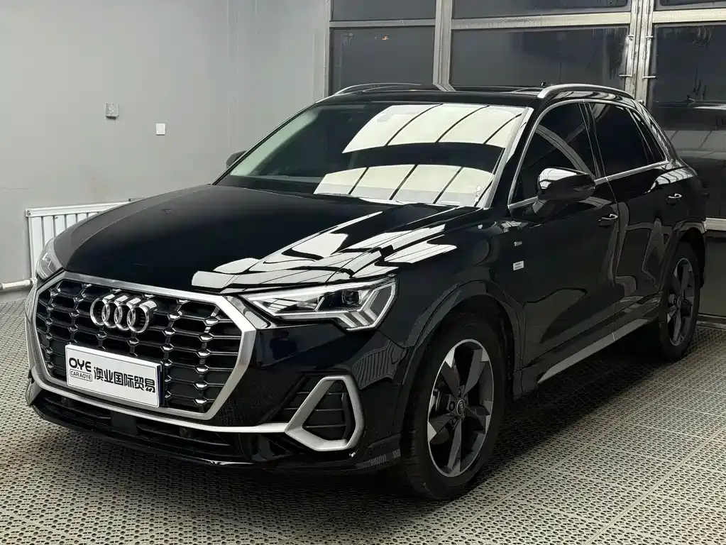Audi Q3 2023 из CN, фото 1