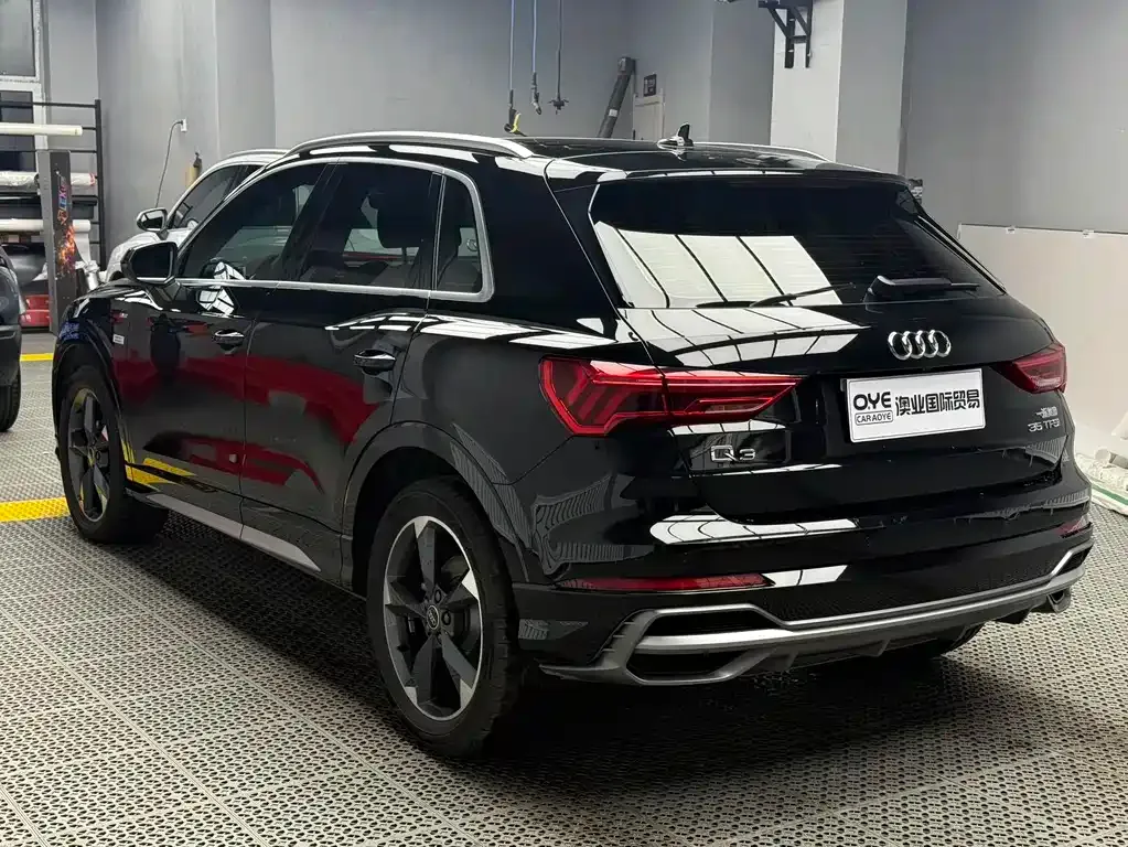 Audi Q3 2023 из CN, фото 2