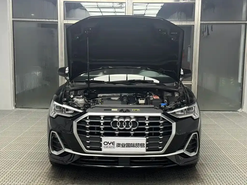 Audi Q3 2023 из CN, фото 6
