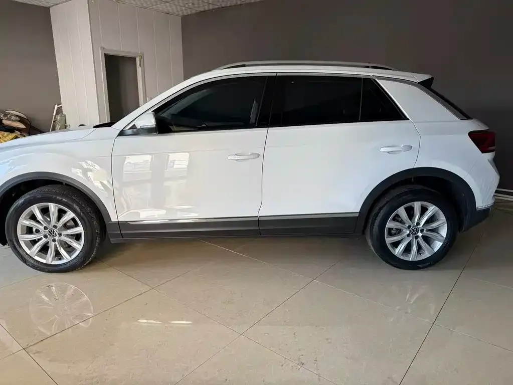 Volkswagen T-Roc 2023 из CN, фото 10