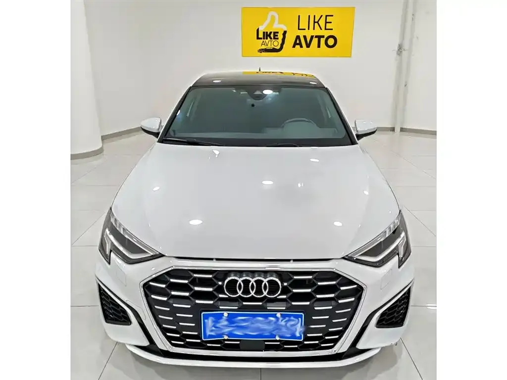 Audi A3 2023 из CN, фото 2