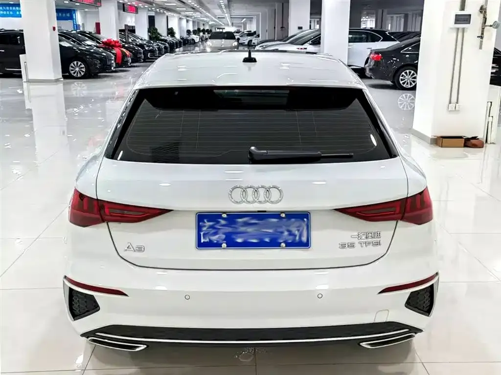 Audi A3 2023 из CN, фото 10