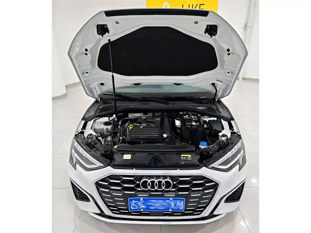 Audi A3 2023 из CN, фото 7