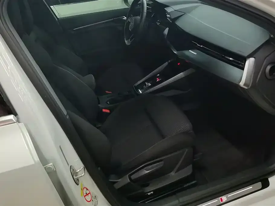 Audi A3 2021 из CN, фото 2