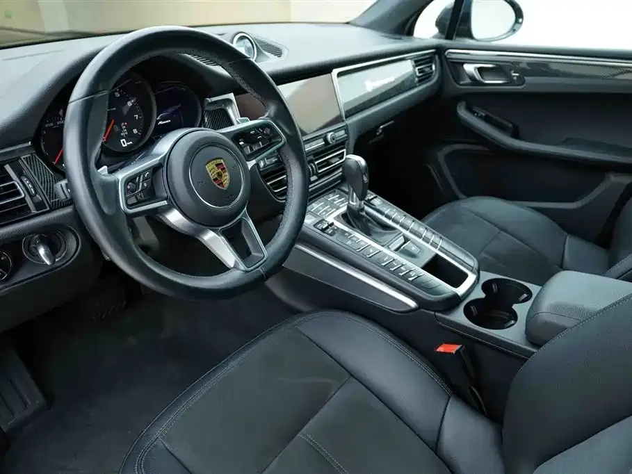 Porsche Macan — фото 9