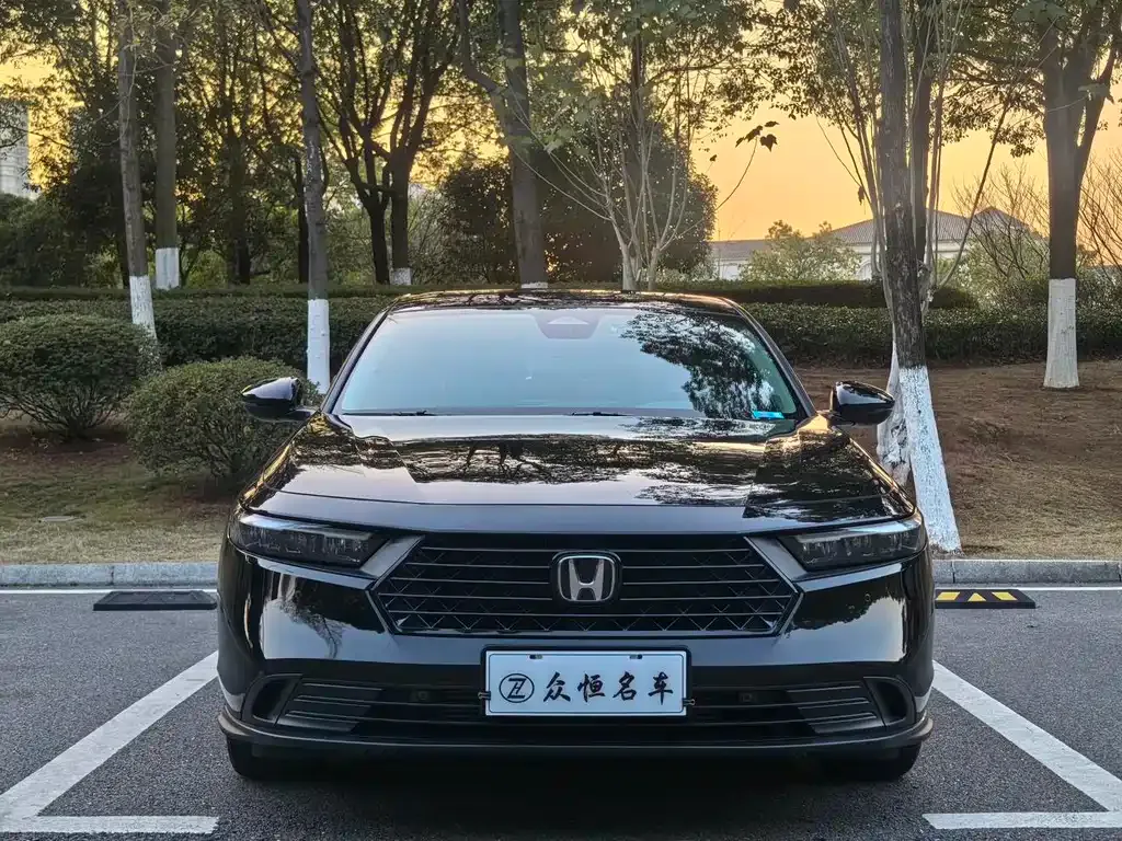 Honda Accord — фото 4