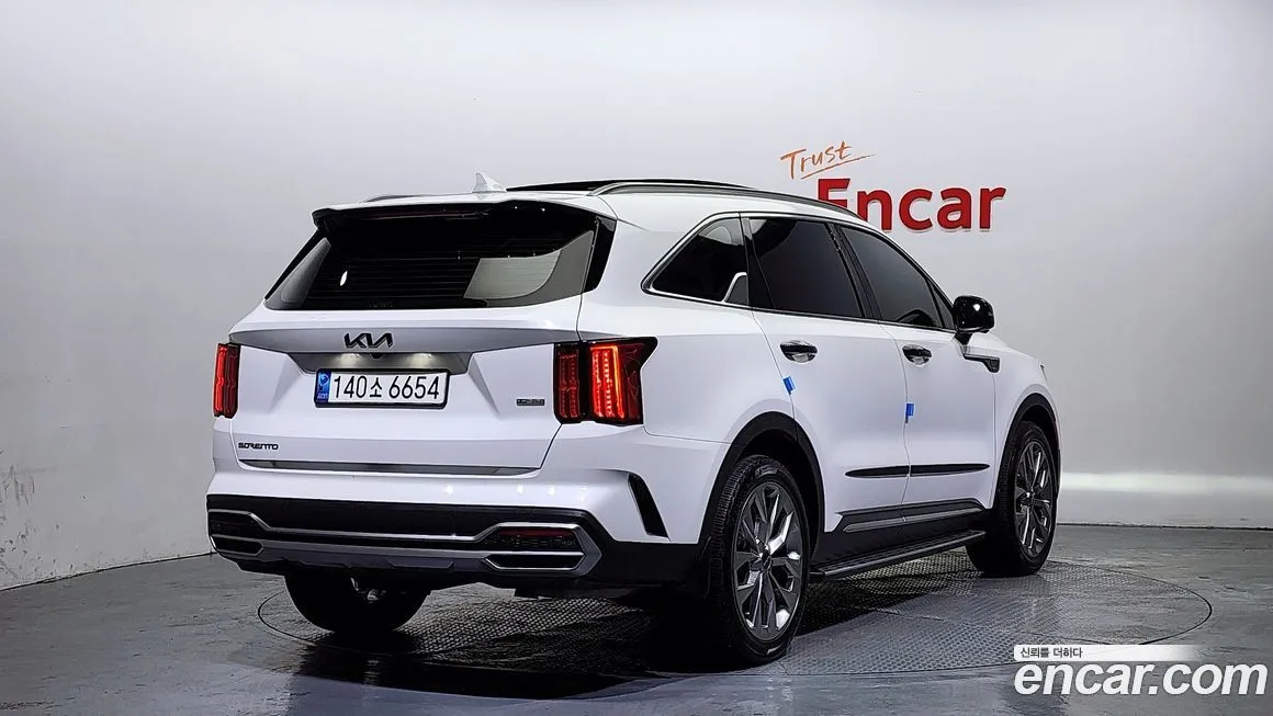 Kia Sorento — фото 4