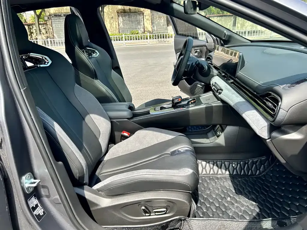 GAC Motor Shadow Leopard — фото 10
