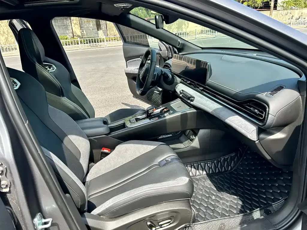 GAC Motor Shadow Leopard — фото 9