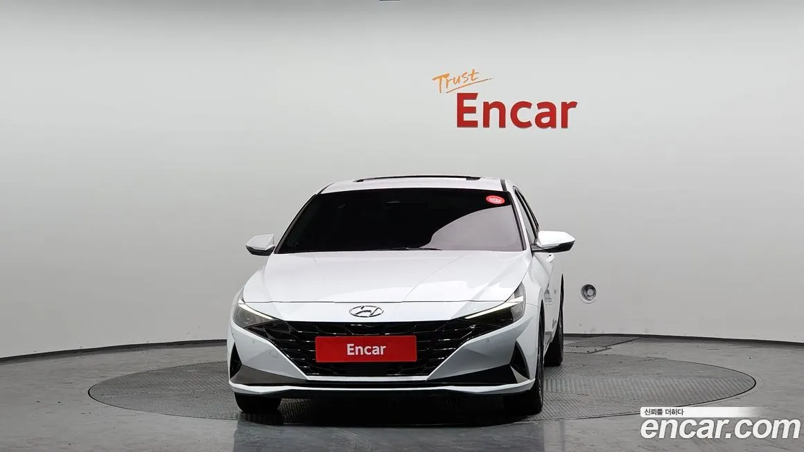 Hyundai AVANTE — фото 3