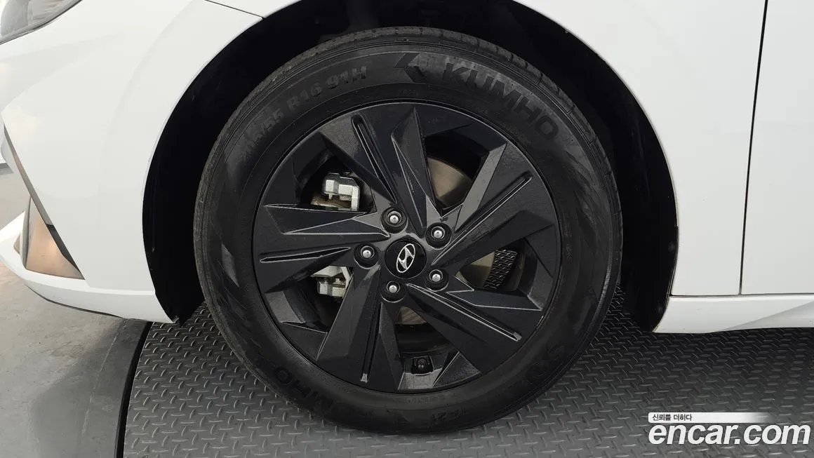 Hyundai AVANTE — фото 6